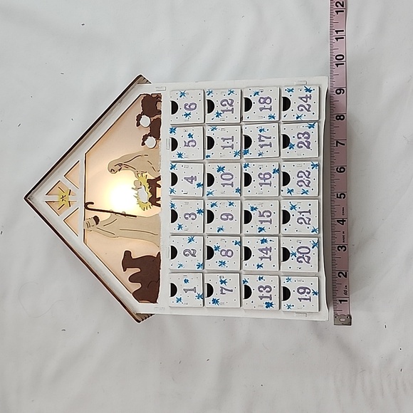 Hand Crafted Lighted Christmas Advent Calendar Box Shelf - Picture 3 of 13